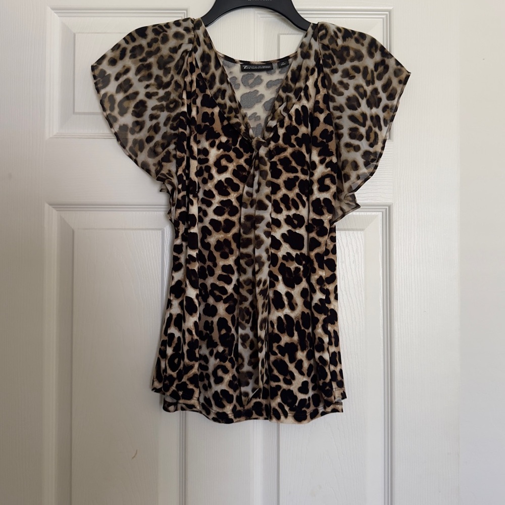 Leopard Print Flutter Sleeve Top Size XS